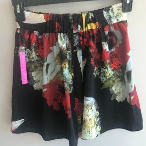 Alice + Olivia w/Tag Blossom Floral Shorts w/ Zip